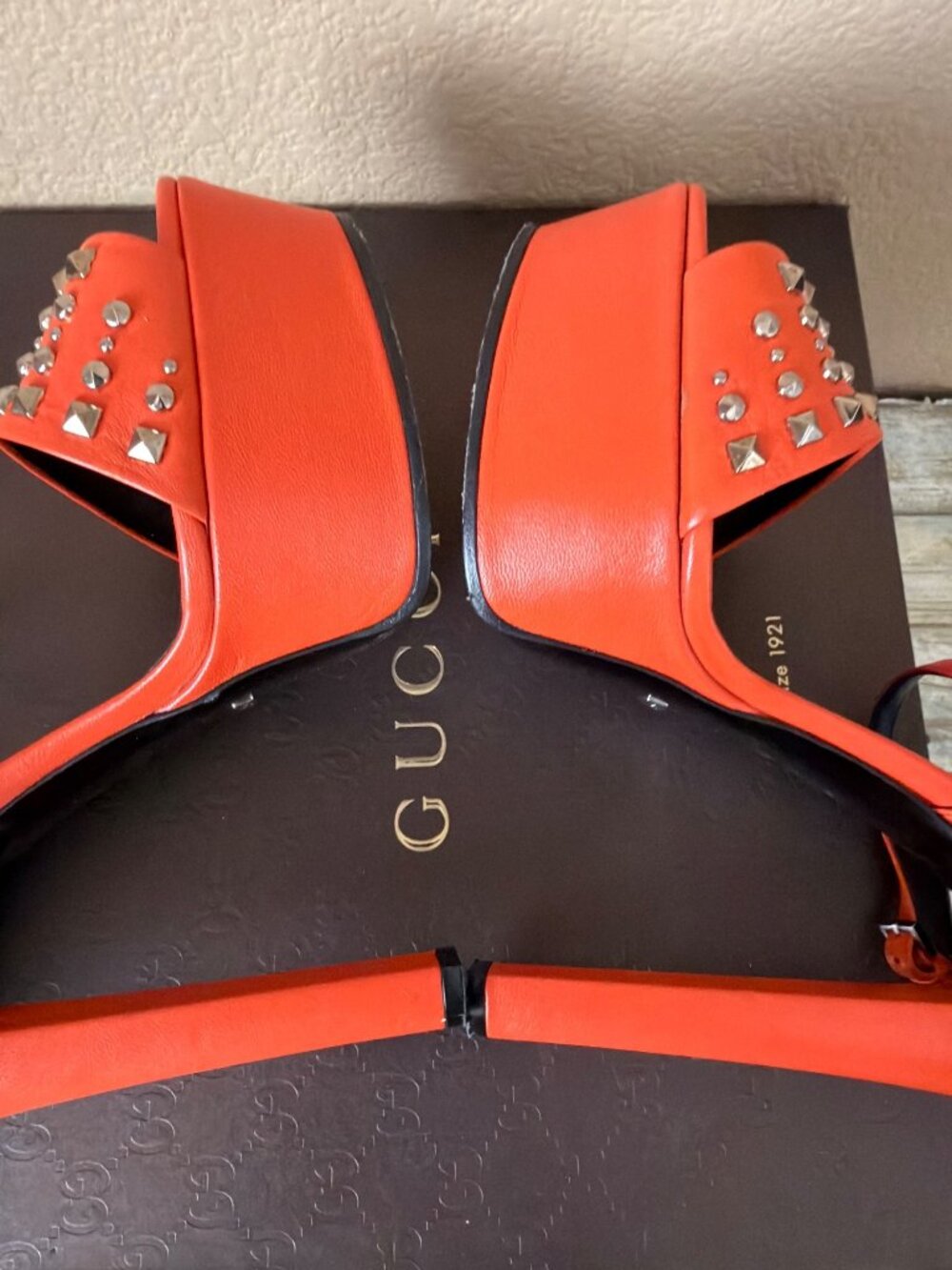 Authentic Gucci Malaga Kid Orange Leather Studded Heels EU40 US9/9.5 w/COA & Box - Picture 8 of 16
